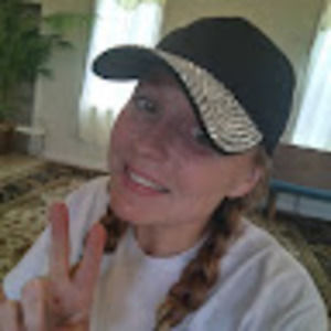 Meet your Posher, April